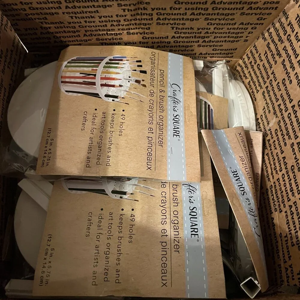 Paint Brush Holder  (LOT OF‎ 20!!!). Each Holds  49 Brushes (NEW)